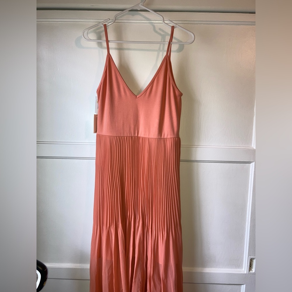 Tawny Orange (looks coral/peach)Aritzia Daphne Wilfred pleated dress - Picture 4 of 8
